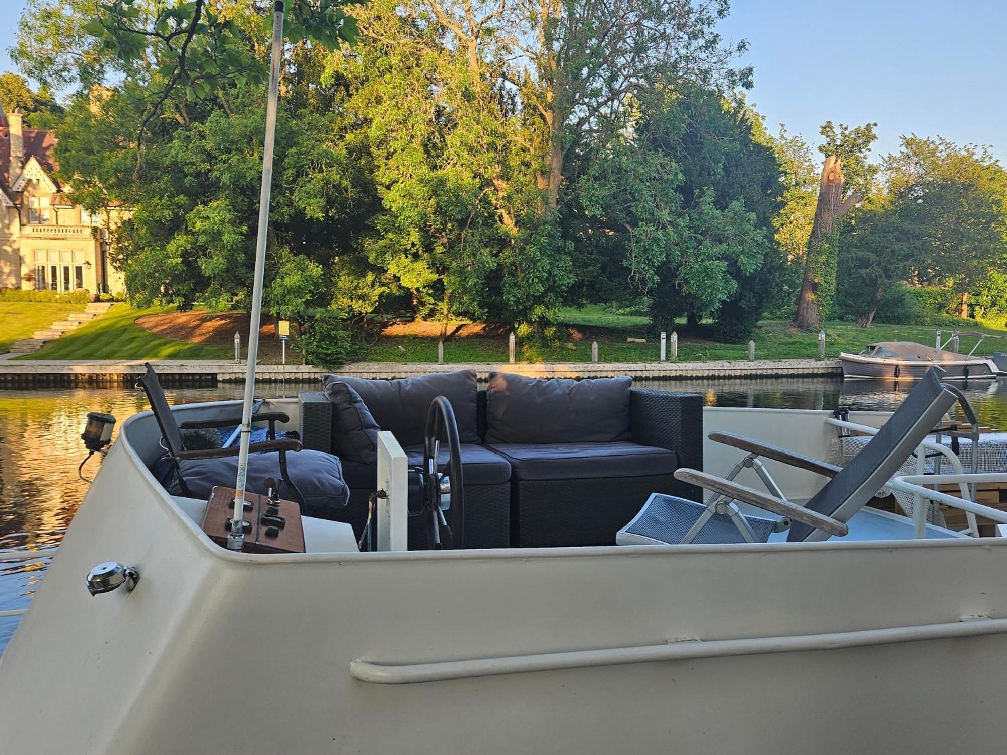 Hotel na wodzie High Five Boat Holidays *
